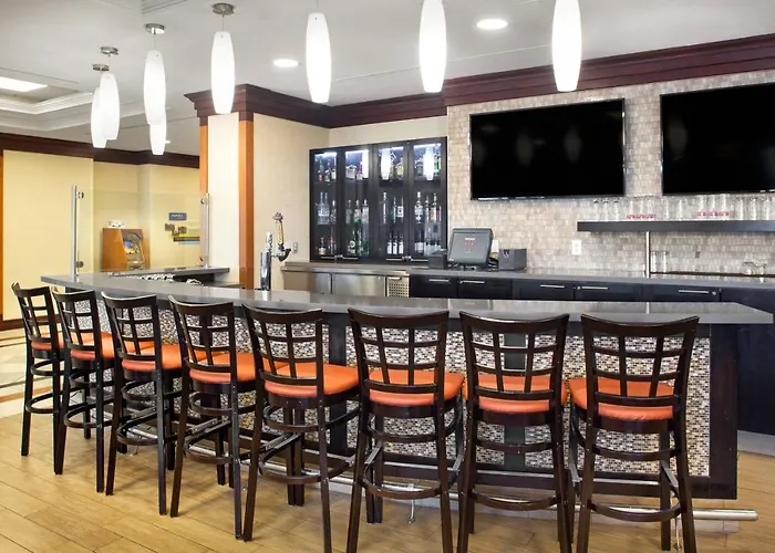 Fairfield Inn & Suites By Marriott Toronto AirportAirport Hotel